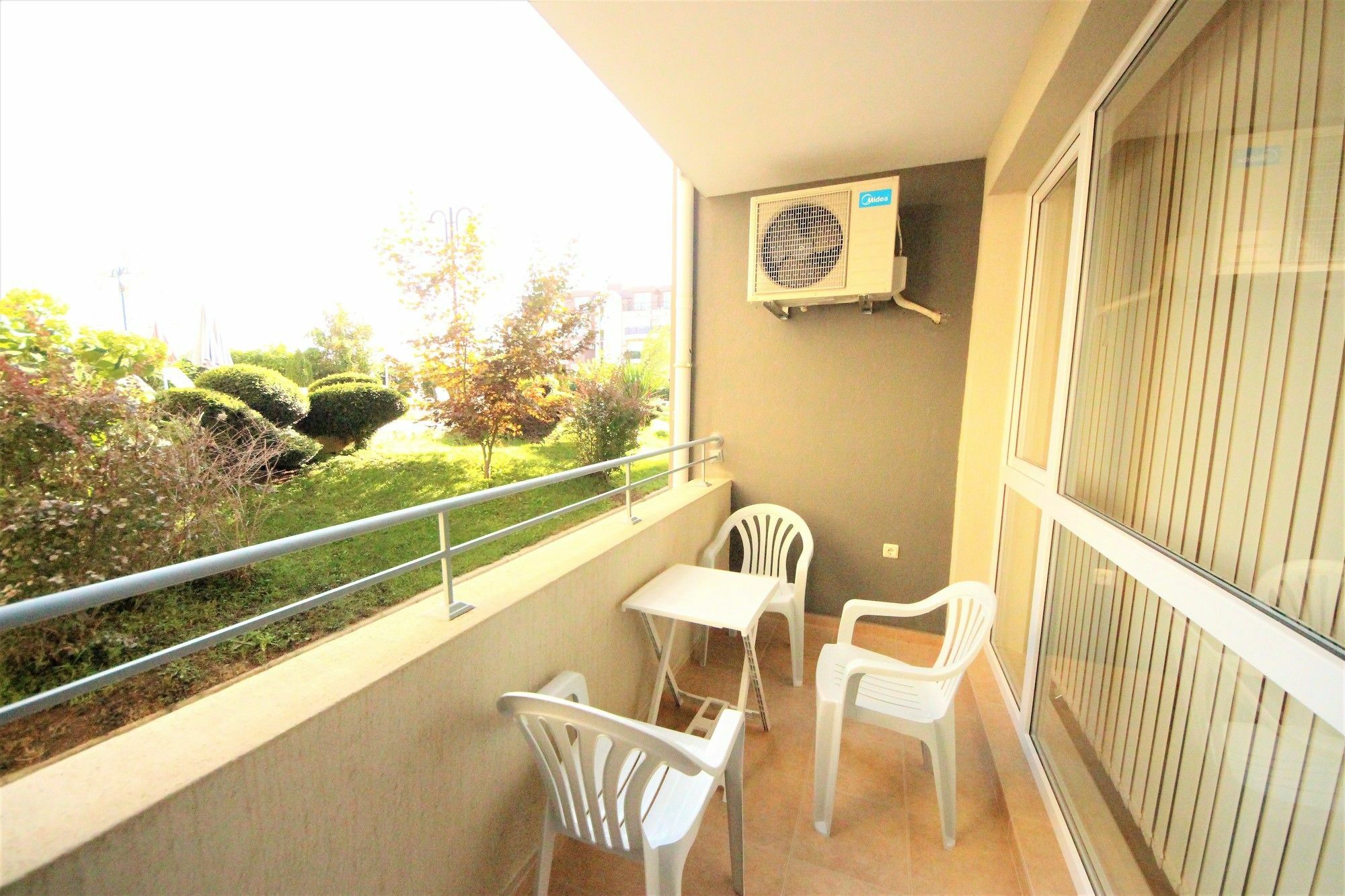 Menada Butterfly Apartment Sveti Vlas Exterior foto