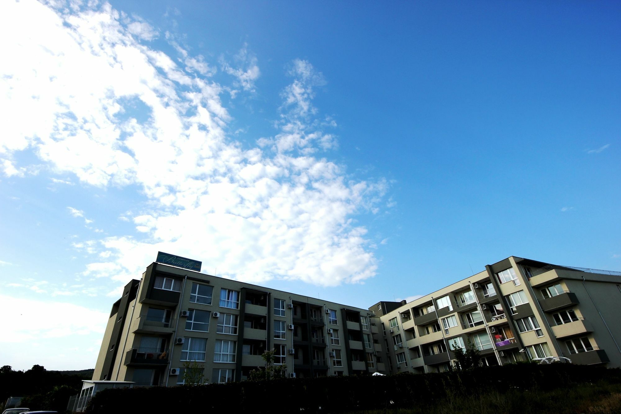 Menada Butterfly Apartment Sveti Vlas Exterior foto